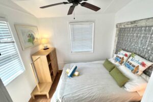 bedroom-1024x768 bedroom-1024x768